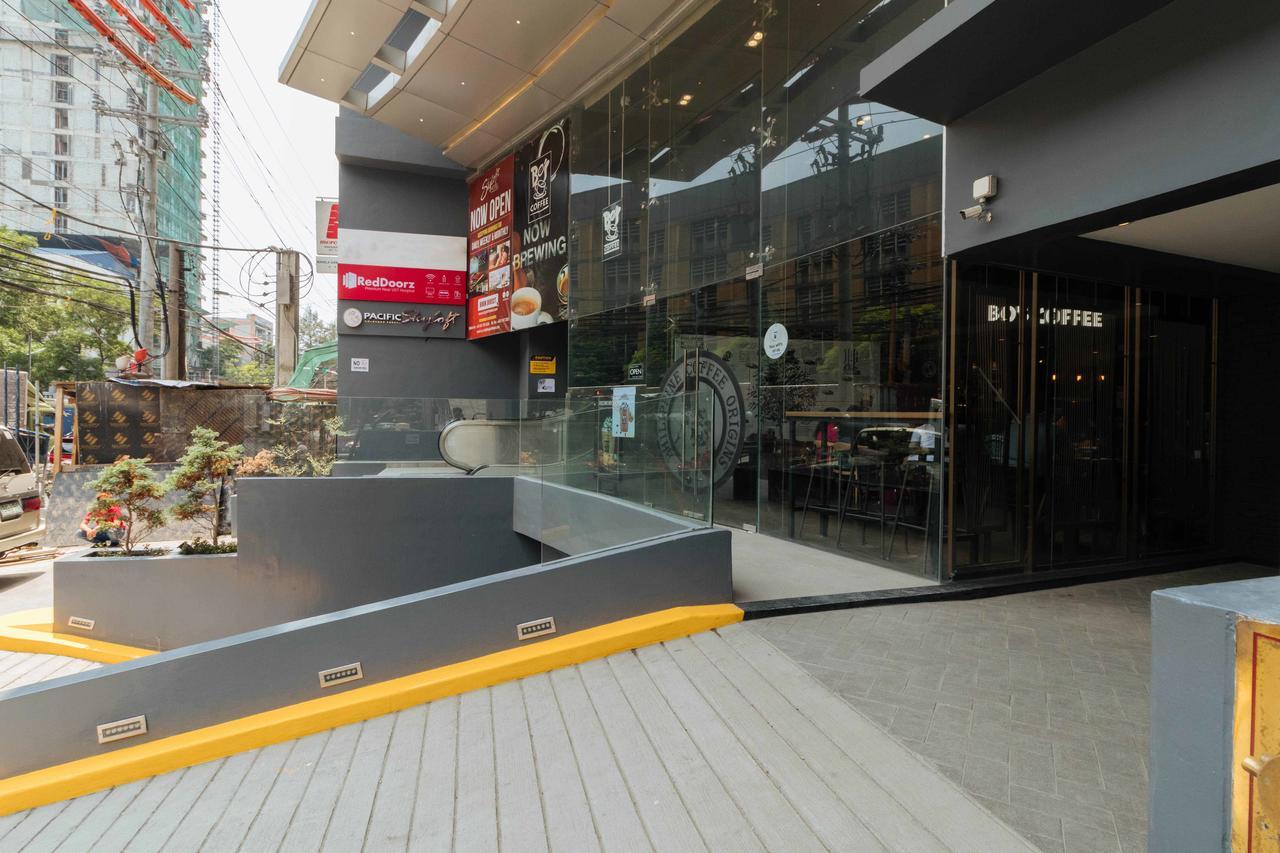 ホテル Reddoorz Premium Near Ust Hospital マニラ市 エクステリア 写真